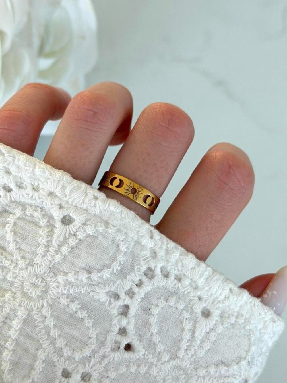 Sku0607 Retro Gold Sun Women Minimalist Ring Stainless steel + gift bag